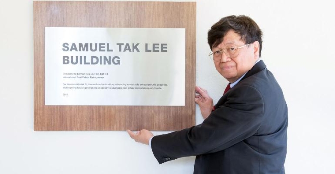 Hong Kong billionaire Samuel Tak Lee. Photo from Wikimedia Commons