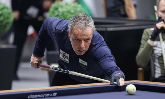 Billiard legend Dick Jaspers defends Vietnamese fans from allegations of disrespect for Dutch player