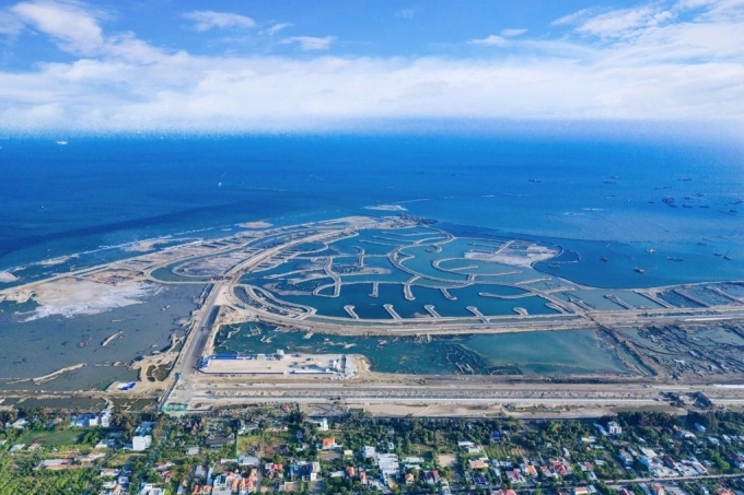 Infrastructure acceleration helps reshape urban development toward sustainability: Vinhomes 3 The 2,870-hectare Vinhomes Green Paradise coastal mega-city in March 2026. Photo courtesy of Vinhomes