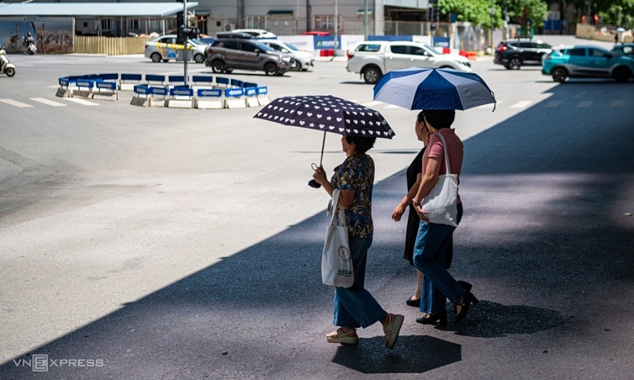 Summer of extremes: Vietnam faces intensifying heatwaves and complex typhoon patterns
