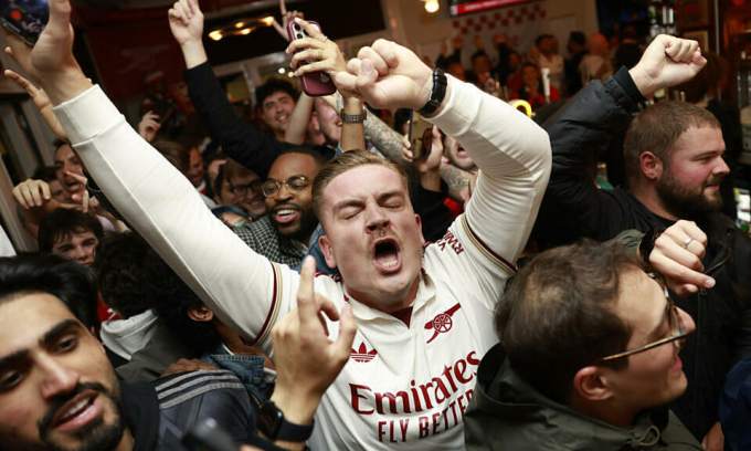 Arsenal fan beaten to death by Manchester United supporter during title celebrations