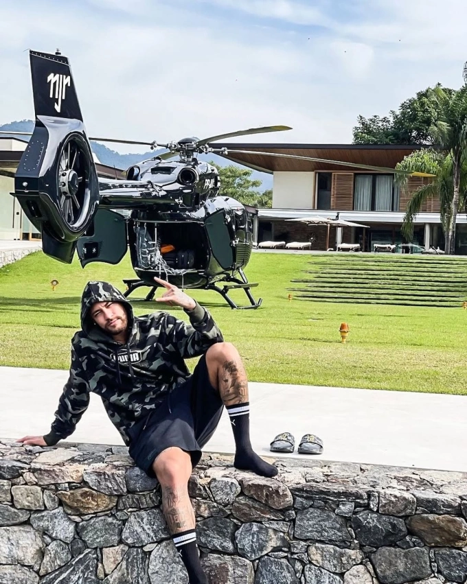 Neymar and his Batmobile-inspired Airbus H145 helicopter. Photo by Instagram/@neymarjr