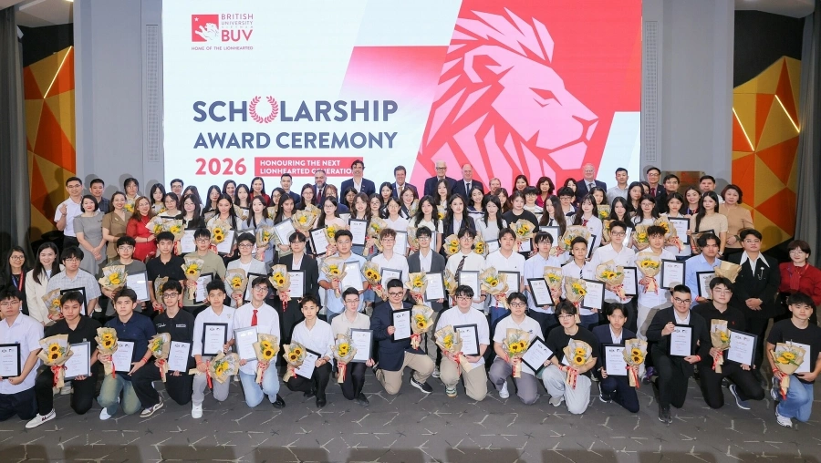 What defines a new generation of scholarship recipients beyond grades