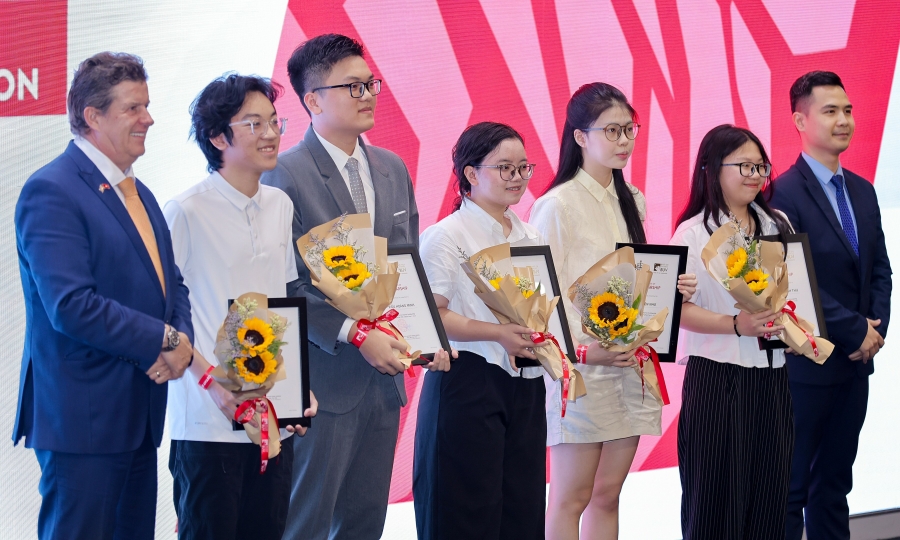 International universities in Vietnam attract more students from specialized schools