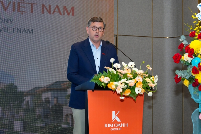 Olivier Bernard R. Langlet, CEO of Central Retail Vietnam, shares his impression of Kim Oanh Groups scale of development, global aspirations, and humanistic values. Photo courtesy of Kim Oanh Group