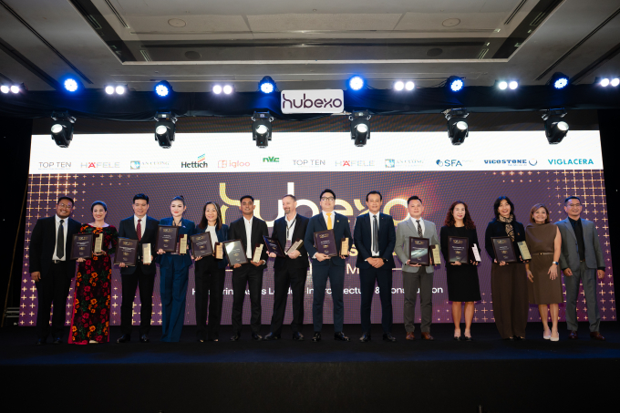Hubexo Asia Awards honors Vietnam's leading developers, architects and contractors 2 Top 10 Developers receive the Hubexo Asia Awards 2026. Photo courtesy of Hubexo