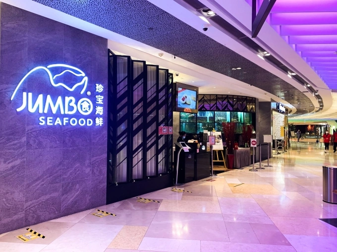 Singapore restaurant operator of nearly 40 years bets on China, Southeast Asia for growth 1 A Jumbo Seafood restaurant in Singapore. Photo via Facebook/Jumbo Group Singapore