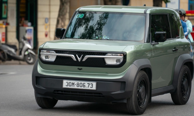 Vietnam extends EV registration fee exemption through 2030 1 A VinFast electric car seen in Hanoi, May 2026. Photo by VnExpress/Hoang Giang