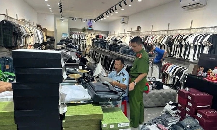 Warehouses full of fake Gucci, Dior, Hermes goods busted in Vietnam crackdown