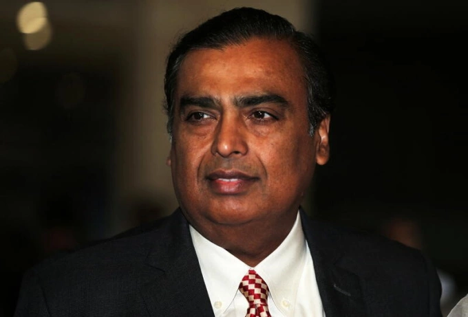 Mukesh Ambani, chairman and managing director of Reliance Industries, arrives to address the companys annual general meeting in Mumbai, India July 5, 2018. Photo by Reuters