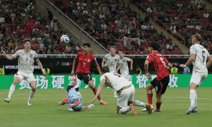 South Korea open World Cup campaign with comeback win over Czech Republic