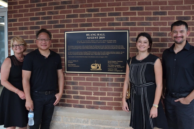 Jensen Huang and wife Lori (L) with their children Madison and Spencer Huang. Photo courtesy of Oneida Baptist Institute