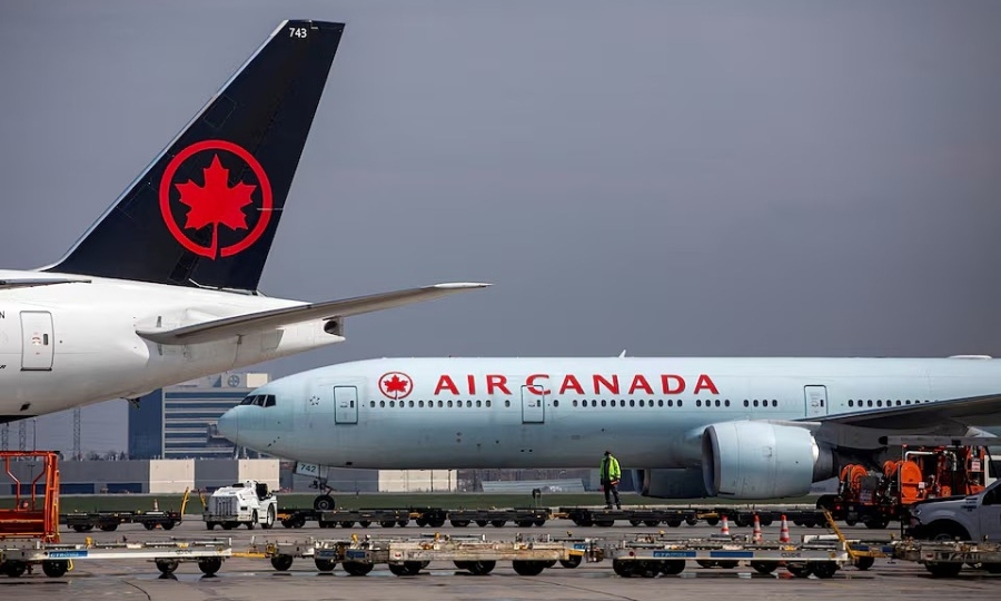 Air Canada pilot accused of flying 900 flights without license