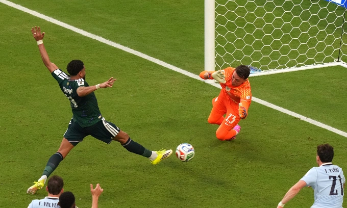 Uruguay frustrated by dogged Saudi Arabia in World Cup draw