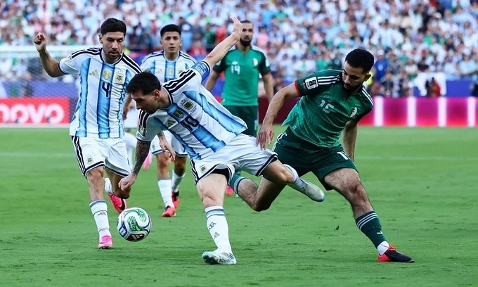 World Cup group stage: Argentina 1-0 Algeria