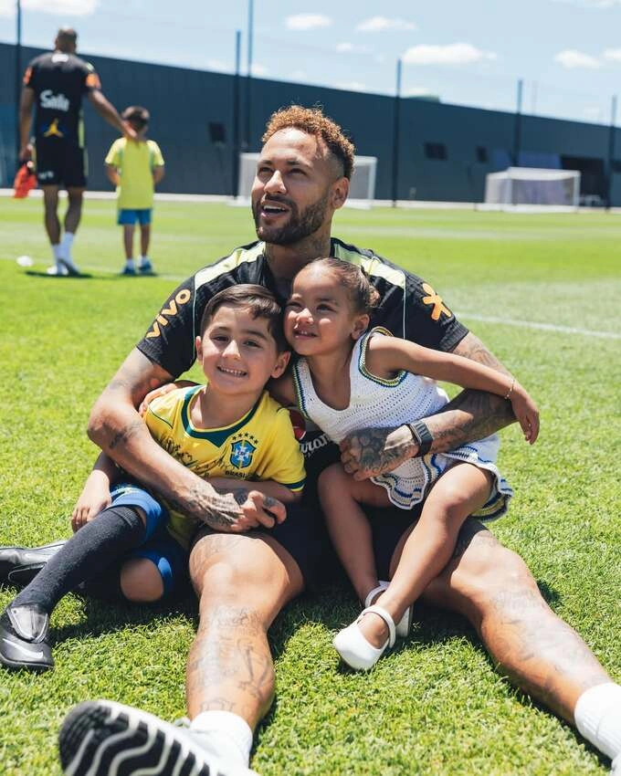 Neymar and his children at the training camp of Brazil during the 2026 World Cup. Photo by Instagram/@neymarjr