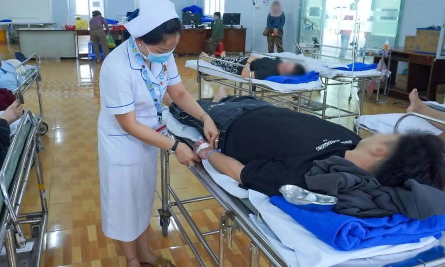 Vietnamese banh mi chain sickens more than 230 in third mass poisoning since 2024