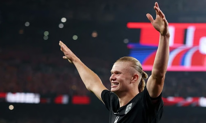 Two-goal Haaland fires Norway into World Cup last 32