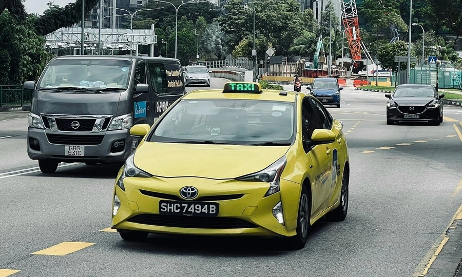 Malaysian taxis must pay 7 times more to enter Singapore starting 2027