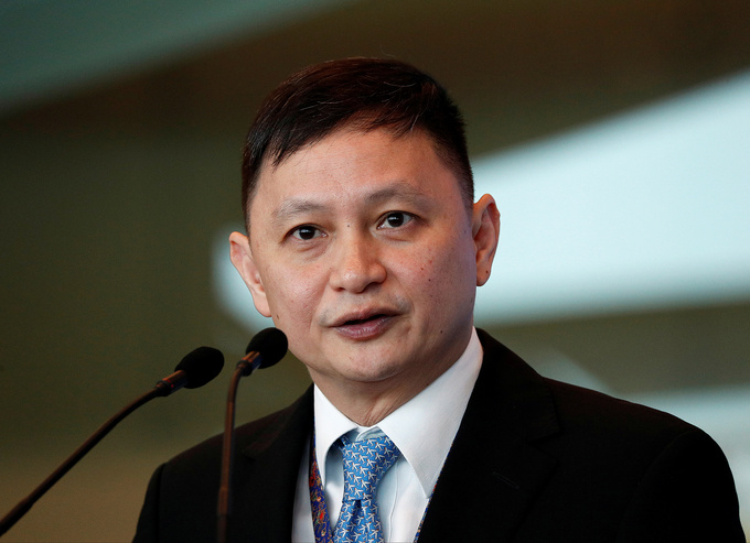Singapore Airlines CEO Goh Choon Phong speaks before a tour of Singapore Airlines A380 fitted with newly launched cabin products at Changi Airport in Singapore Dec. 14, 2017. Photo by Reuters