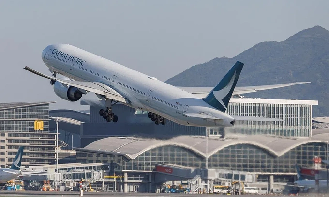 A Cathay Pacific plane taking off. Photo by Reuters