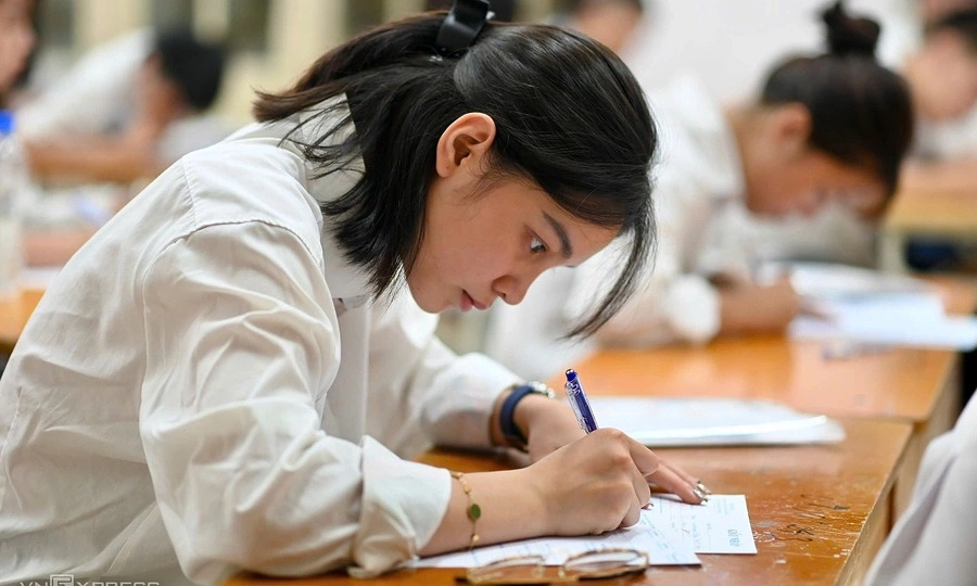 Hanoi university gets more Vietnamese SAT scores than any US college