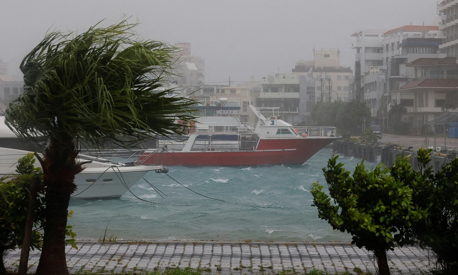 Nearly 1,200 flights cancelled as Typhoon Bavi lashes Japan's southern islands, Taiwan evacuates thousands