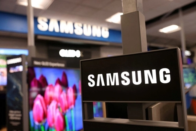 Inside a Samsung Electronics store in New York City, U.S. Photo by Reuters