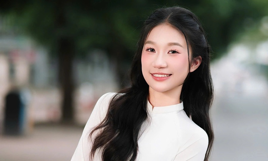 Vietnamese student gets into Tsinghua after writing application essay in classical Chinese poems