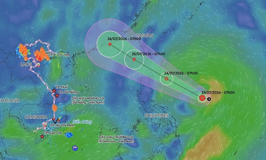 Tropical depression near Philippines forecast to become storm before entering East Sea