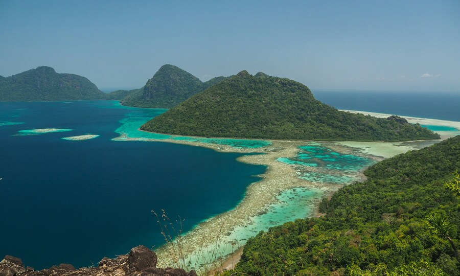 Which is the largest island in Asia?