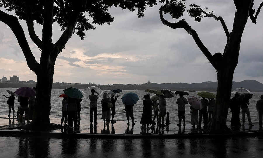 China's most populous province halts all trains as Typhoon Noul nears Hong Kong