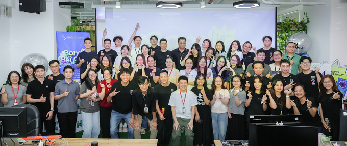 Saigon Technologys team. Photo courtesy of the company