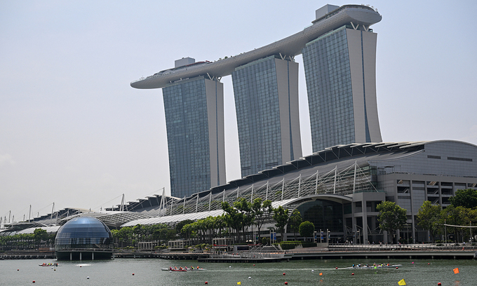Singapura registra 38.100 fechamentos de empresas nos primeiros sete meses de 2026