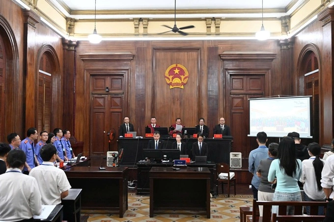 Vietnam court sentences 11 to death in major drug trafficking case