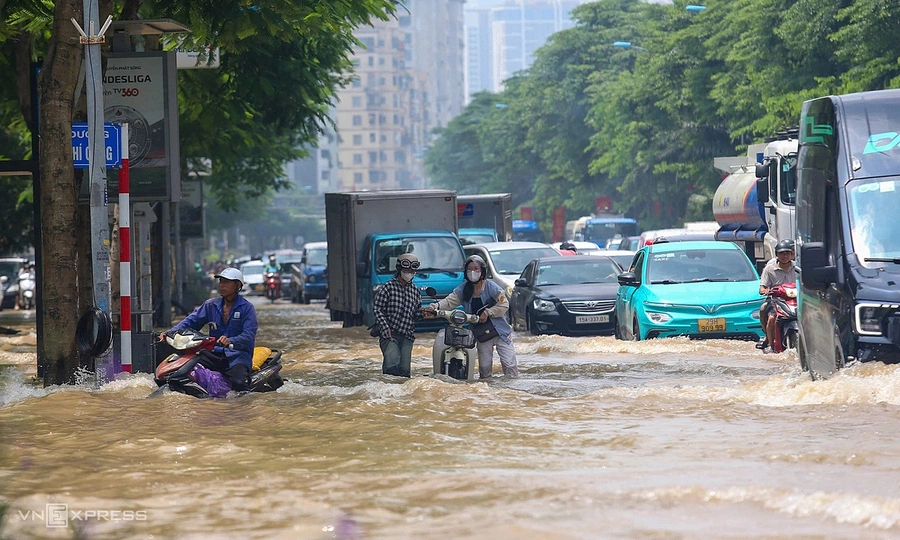 Hanoi introduces real-time flood mapping tool with customizable mobile alerts