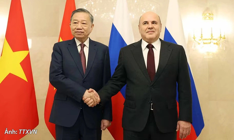 Vietnamese and Russian Leaders Discuss Expanding Economic and Strategic Trade Ties