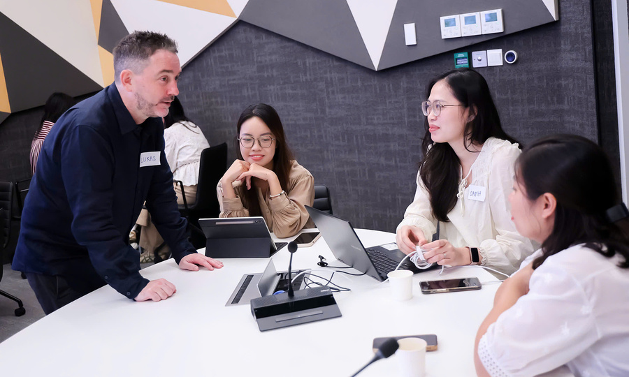 Mid-Career Professionals Evaluate the Strategic Value of Postgraduate Business Education