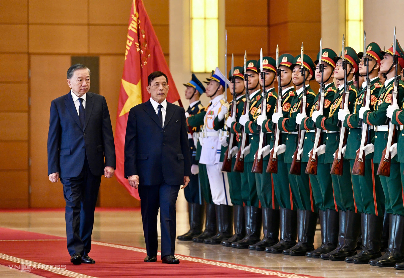 General Secretary and President To Lam and Thailands King Maha Vajiralongkorn review an honor guard of the Vietnam Peoples Army in Hanoi on Sept. 15, 2026. Photo by Giang Huy
