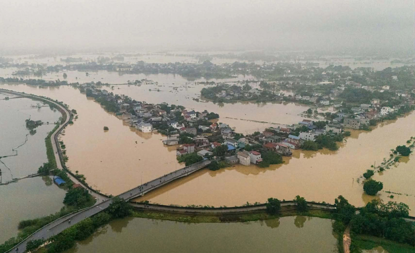 Floodwaters submerge Xuan Mai Commune in Hanois outskirts, Sep. 17, 2026. Photo by Duy Nghia