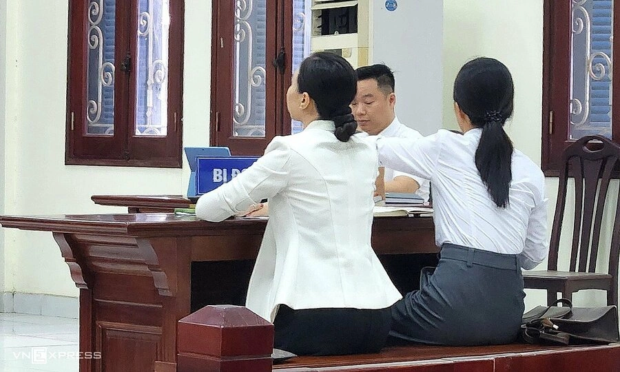 63yo widower sues ex-girlfriend for $191,000 he paid for apartment in her name