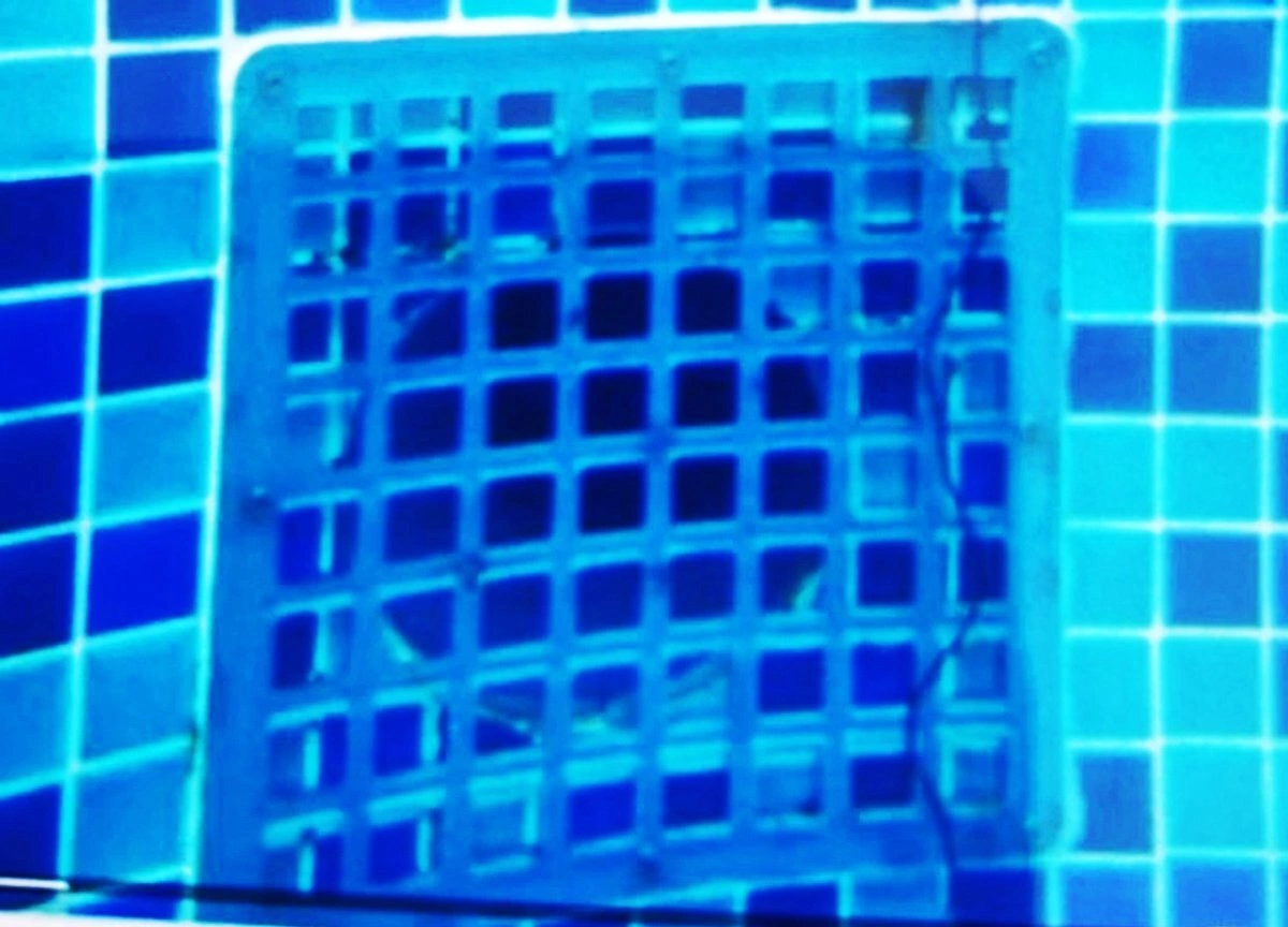A metal mesh in a swimming pool at Centara Mirage Resort Mui Ne in Phan Thiet in central Vietnam where Japanese boy Hanawa Yukiji was drowned in 2022. Photo courtesy of his family