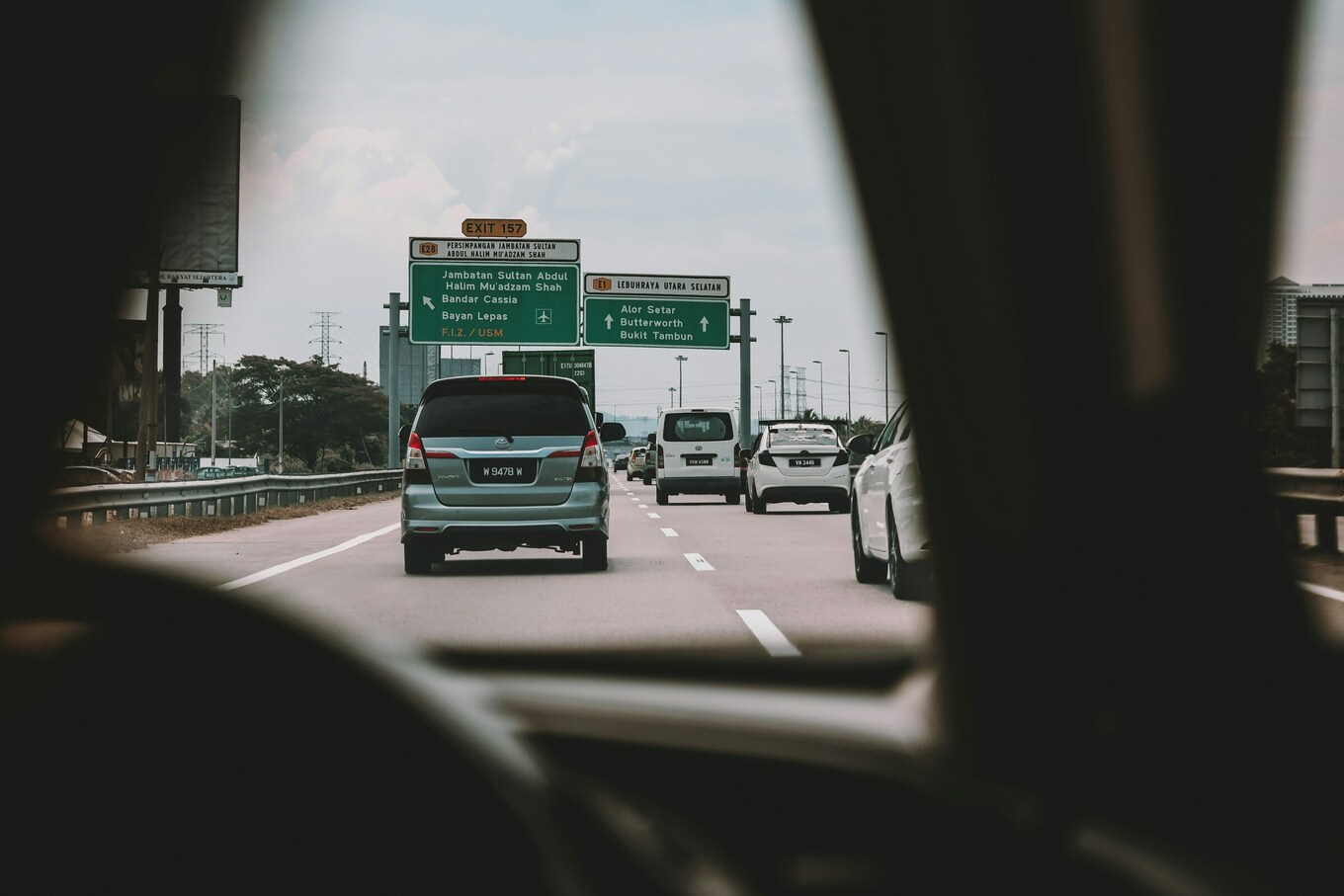 Vehicles in Malaysian traffic. Photo by Unsplash