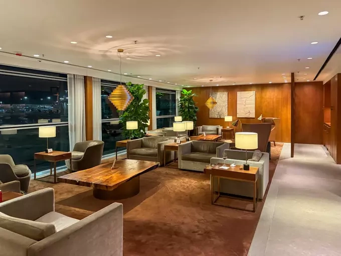 Cathay Pacific’s The Pier First Lounge at Hong Kong International Airport features private day suites. Photo courtesy of Cathay Pacific