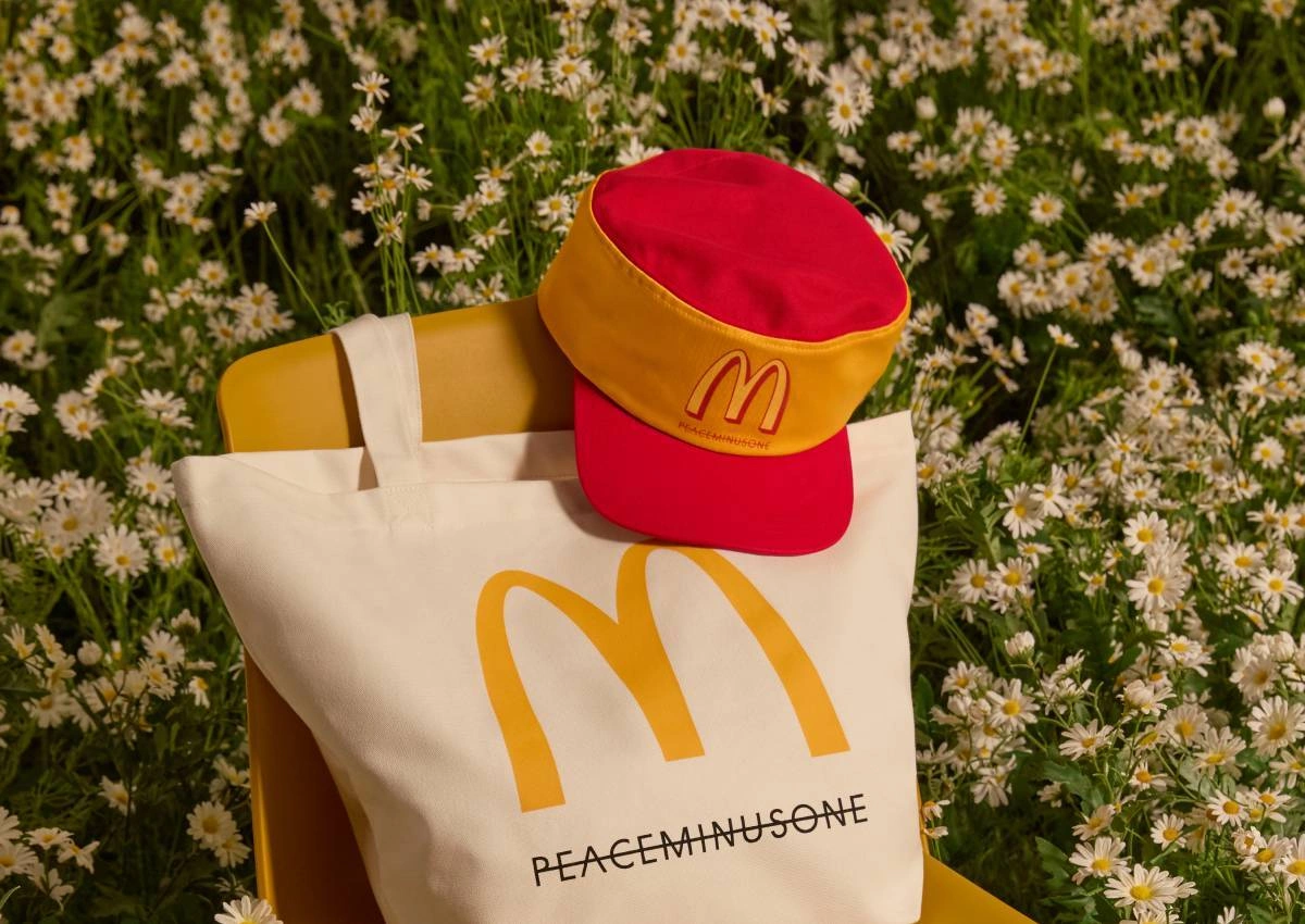 The vintage hat and tote bag from McDonald’s collaboration with Peaceminusone, the fashion label of K-pop star G-Dragon. Photo courtesy of McDonald’s