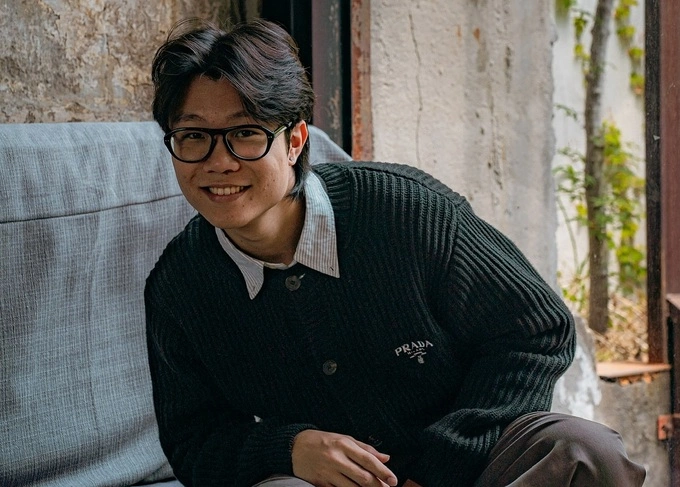 Jiahao, a 27-year-old NUS graduate who studied chemical engineering and business. Photo courtesy of Jiahaos IG